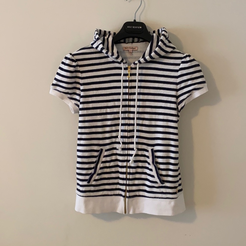 juicy couture short sleeve zip hoodie(L)